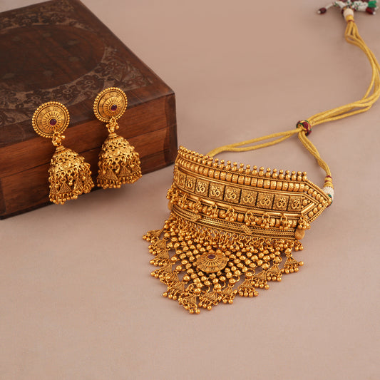 Amazing antique gold choker set