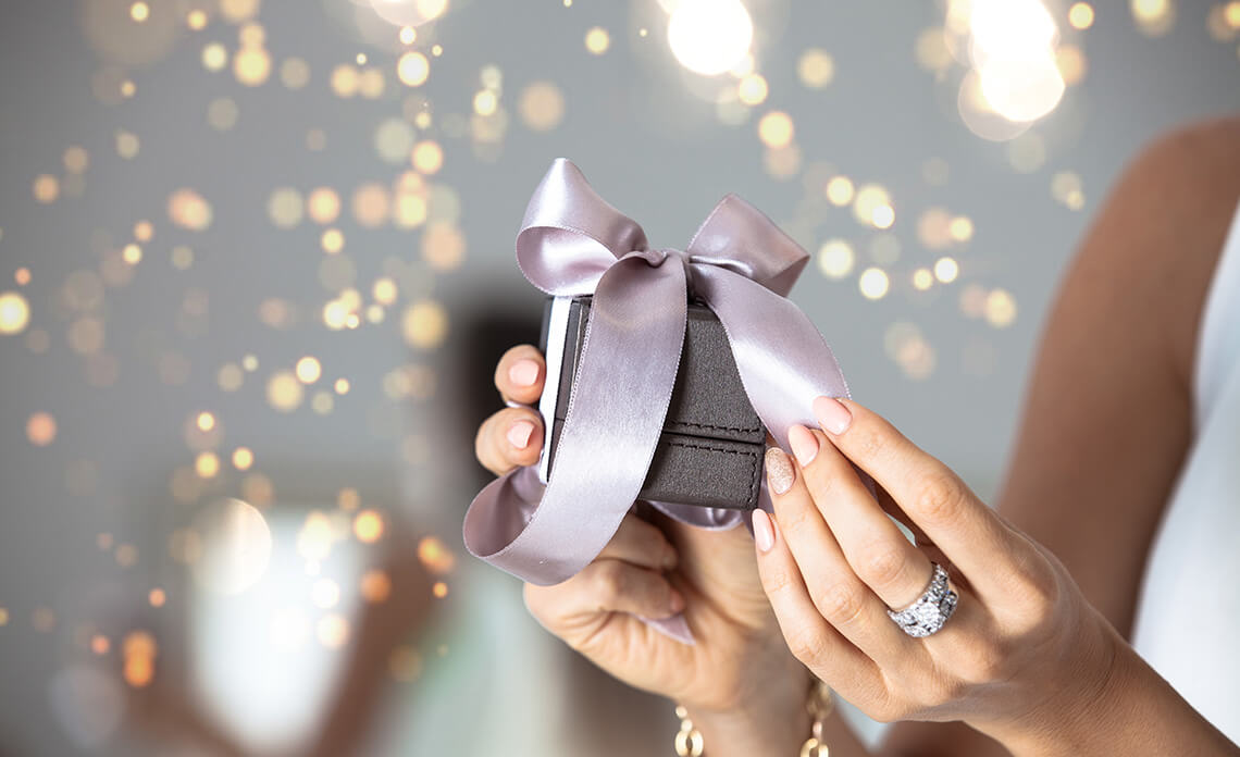 Gifting-jewellery-from-why-to-what-to-when