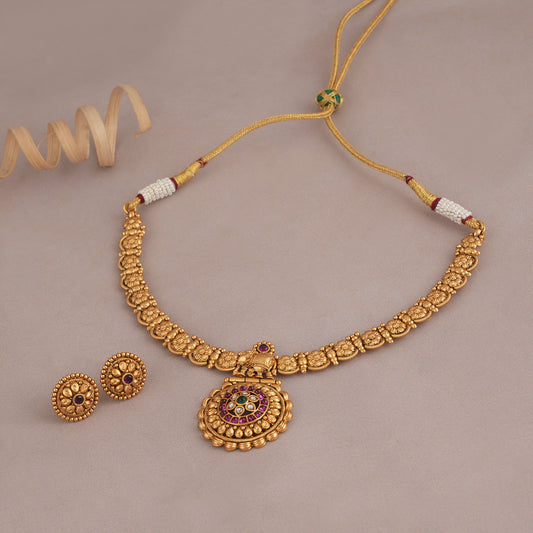 Delicate antique gold stone necklace set with stud earring
