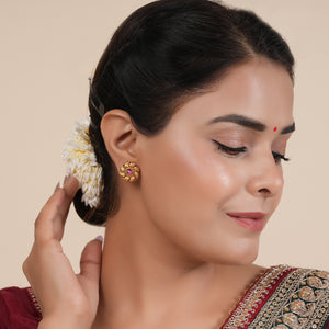 Cute antique gold floral ruby stone stud earring