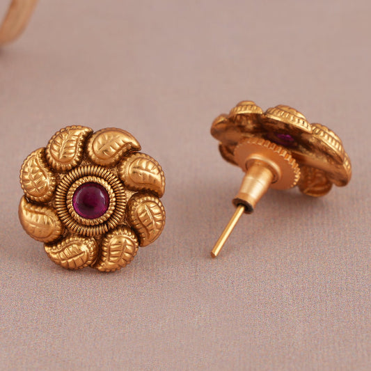 Cute antique gold floral ruby stone stud earring
