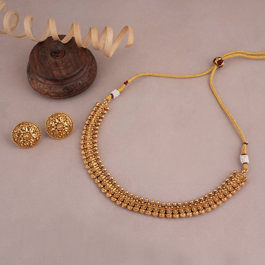 Plain antique gold necklace set with stud earring