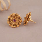 Stunning red stone antique gold stud earring
