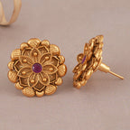 Stunning red stone antique gold stud earring
