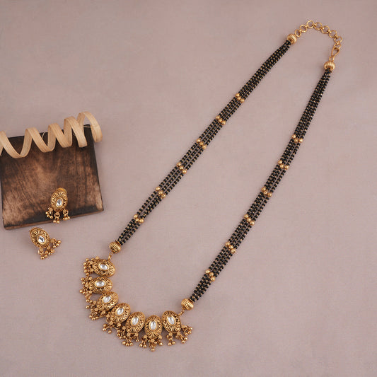 Long antique gold kundan mangalsutra set