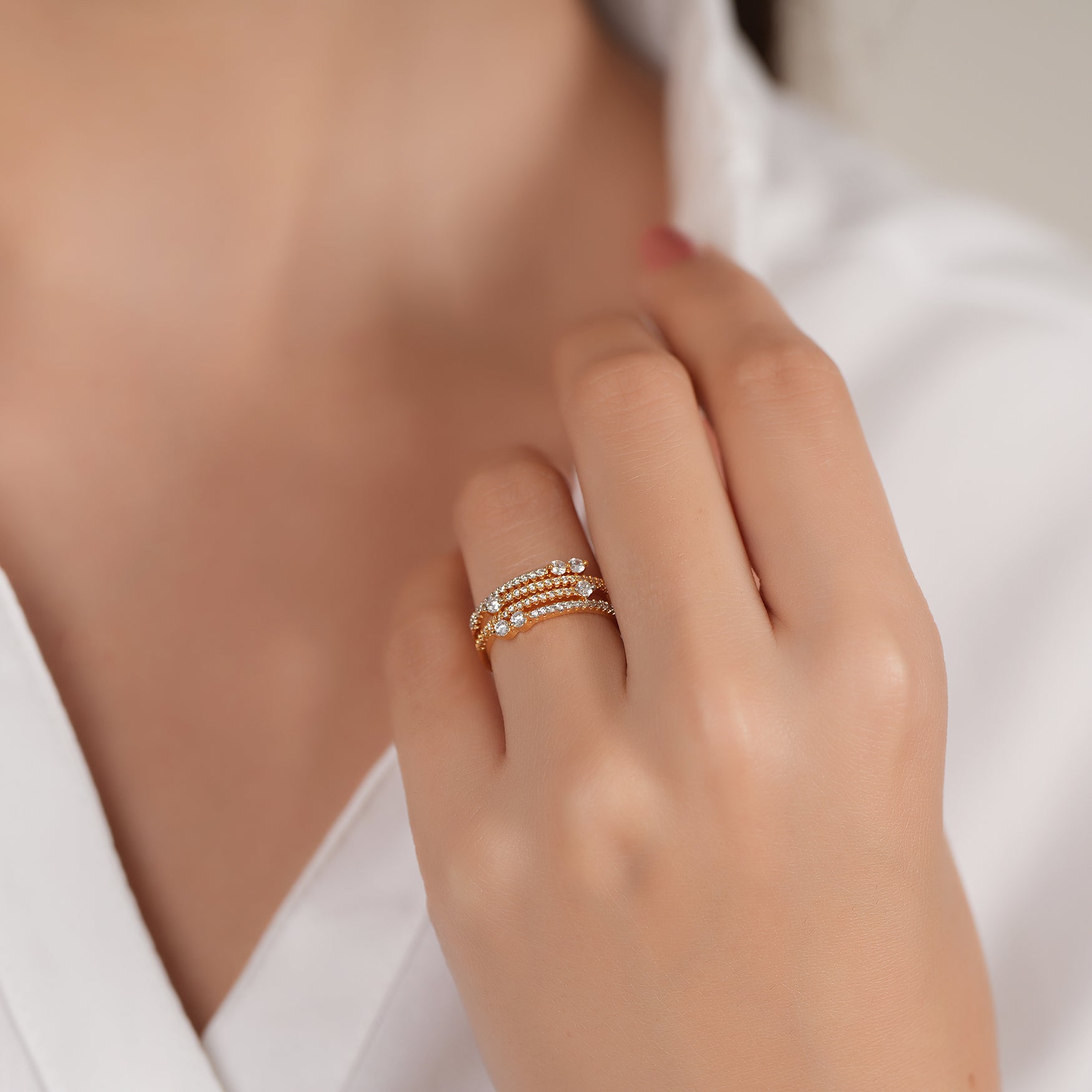 Elegant stackable CZ diamond ring