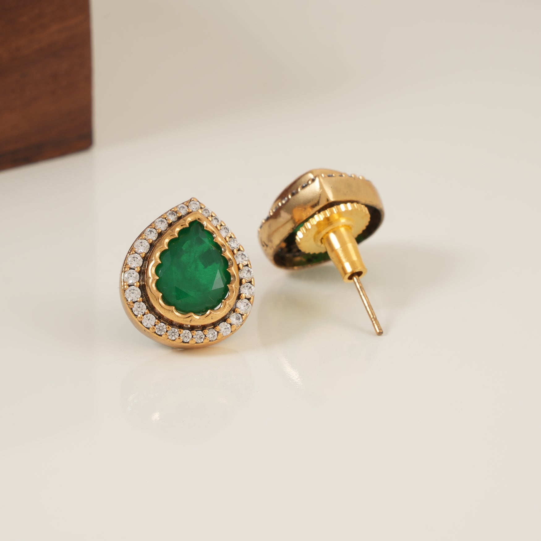 Cute gold plated emerald victorian stud earring