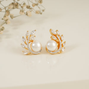 Cute cz diamond pearl small stud