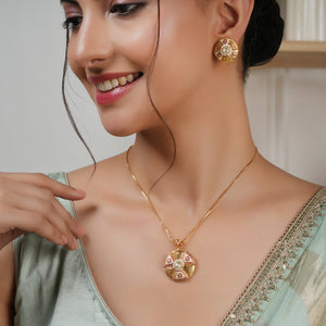 Gold plated meenakari round pendant set