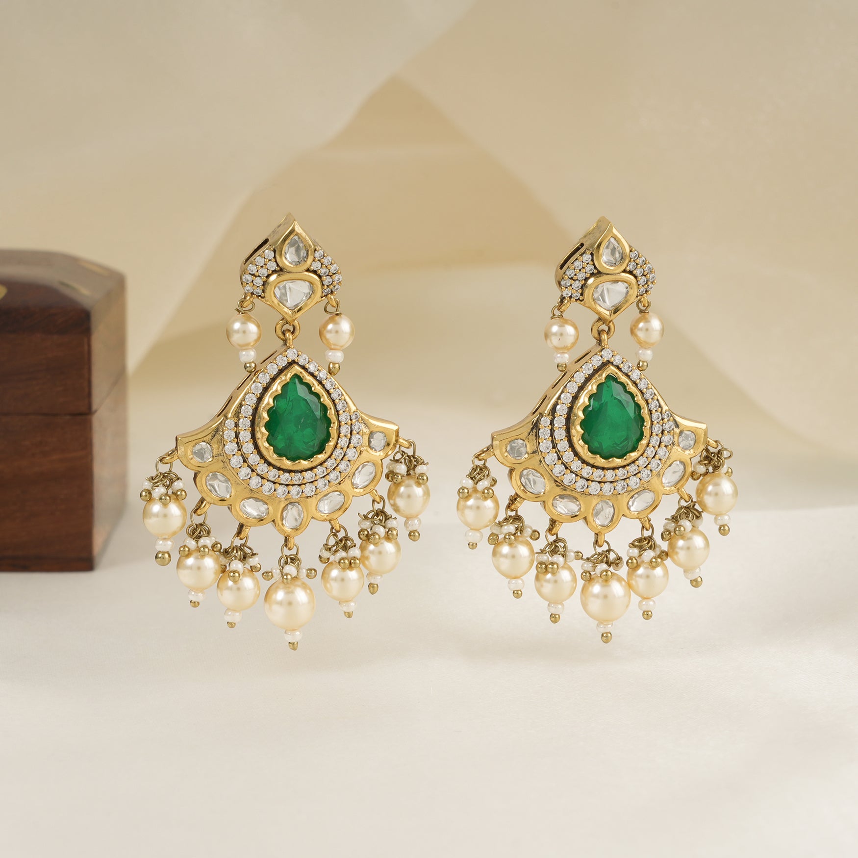 Stunning pearl drop victorian kundan earring