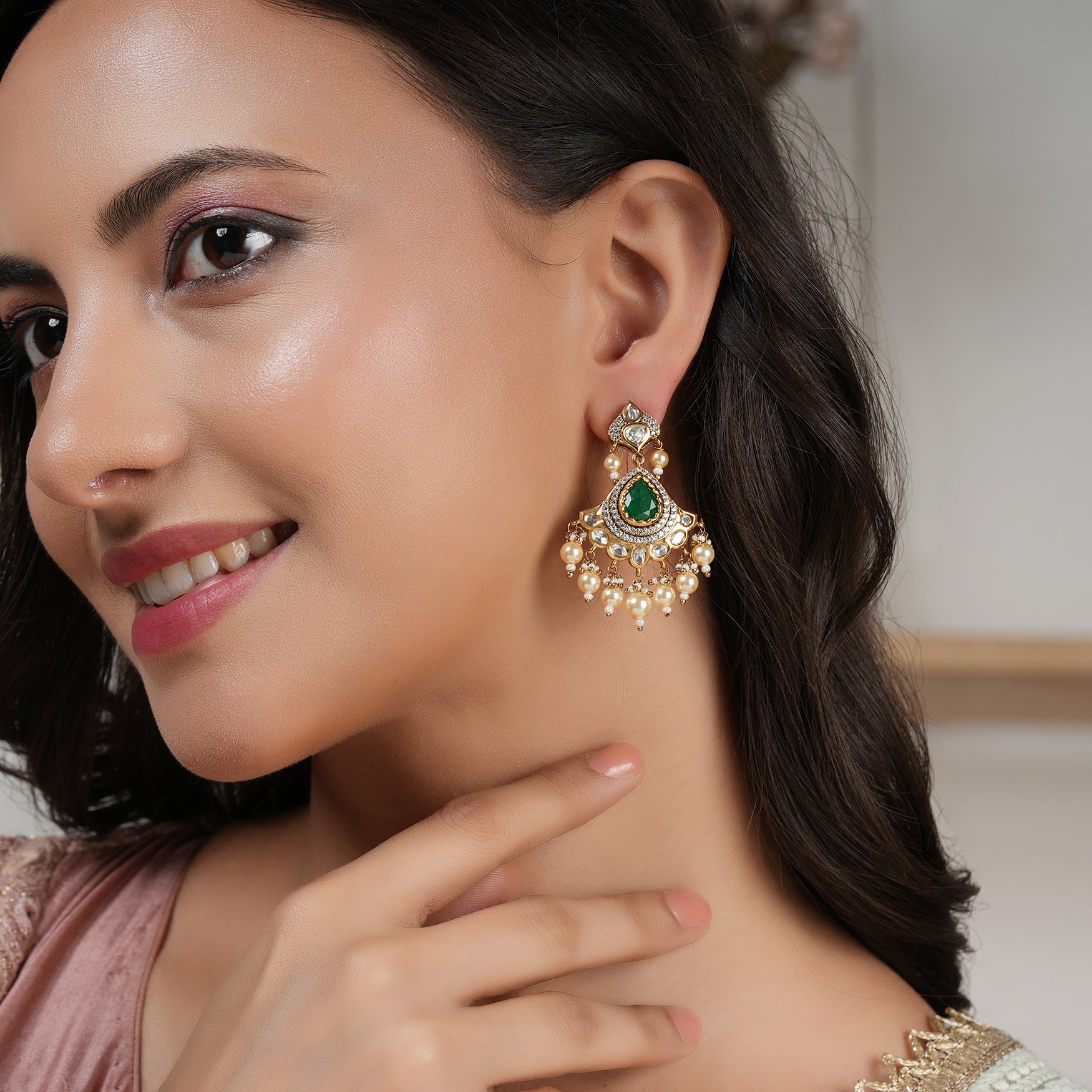 Stunning pearl drop victorian kundan earring