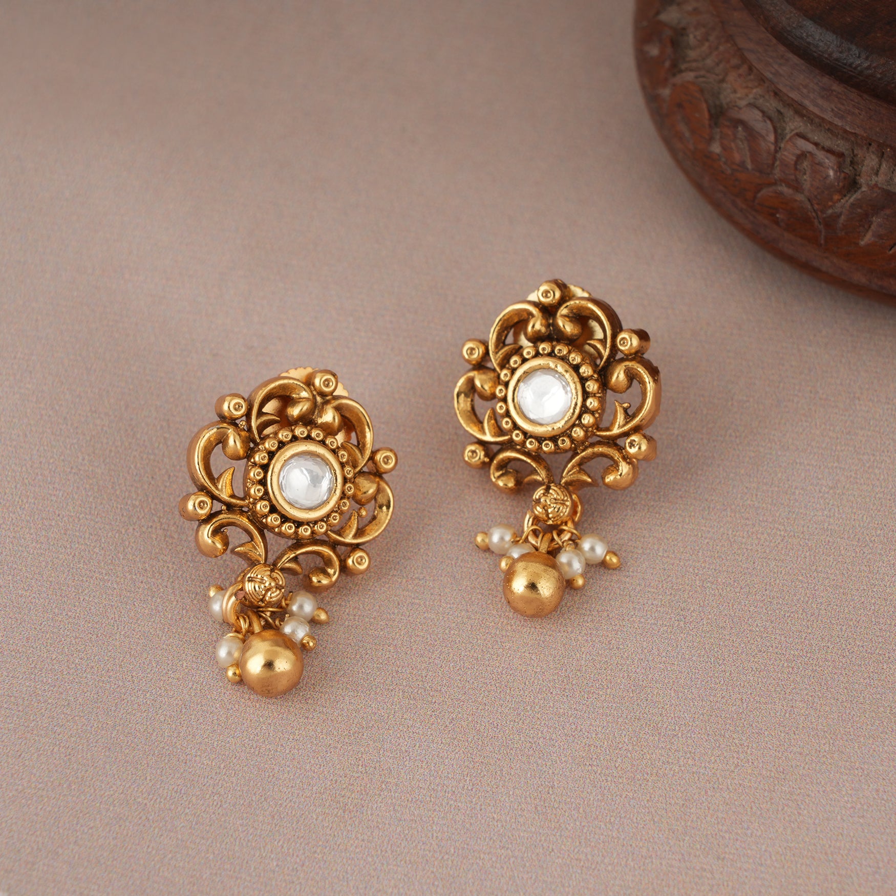 Cute antique gold kundan long mangalstura with earring