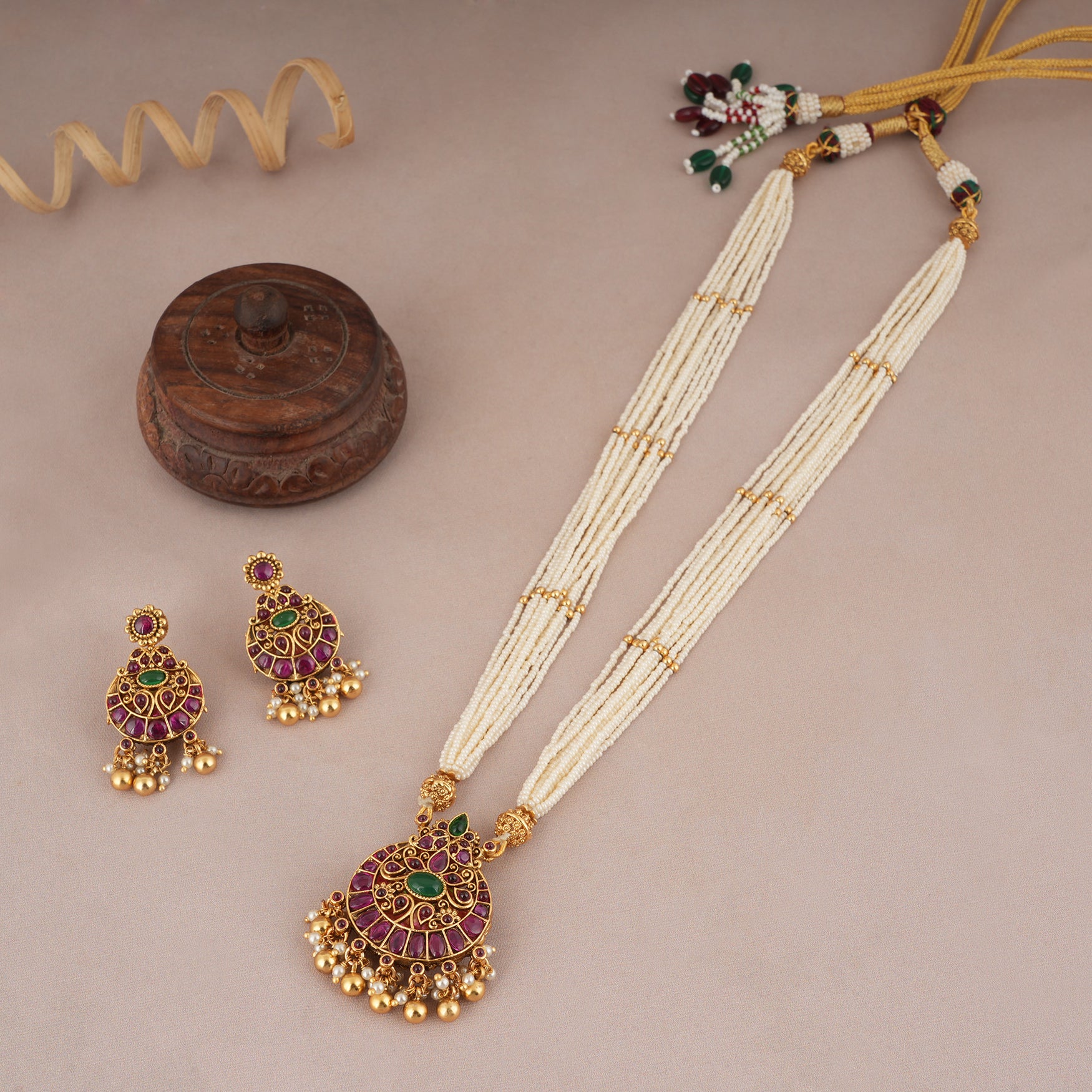 Royal long Maa lakshmi reversible pearl necklace set