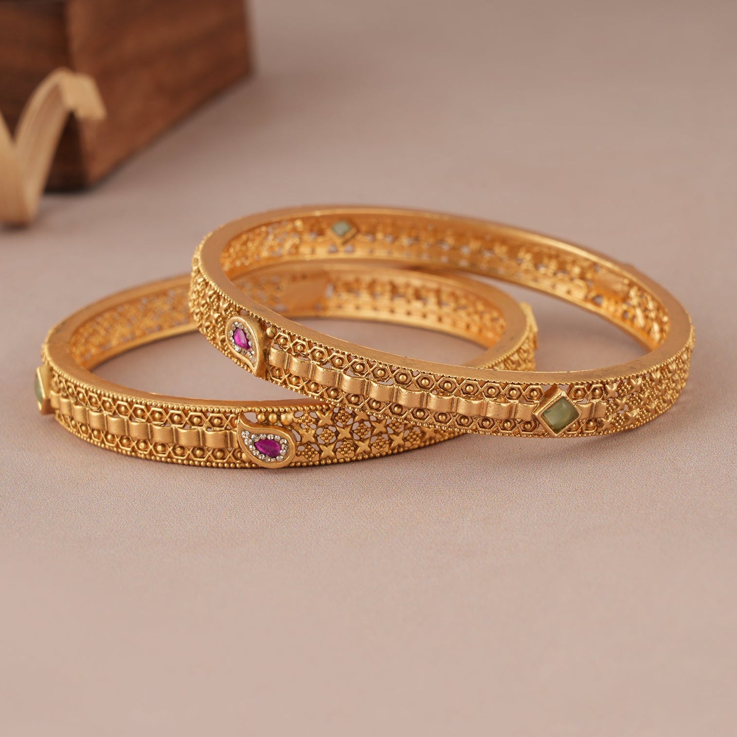 Cute antique gold mint stone bangle set