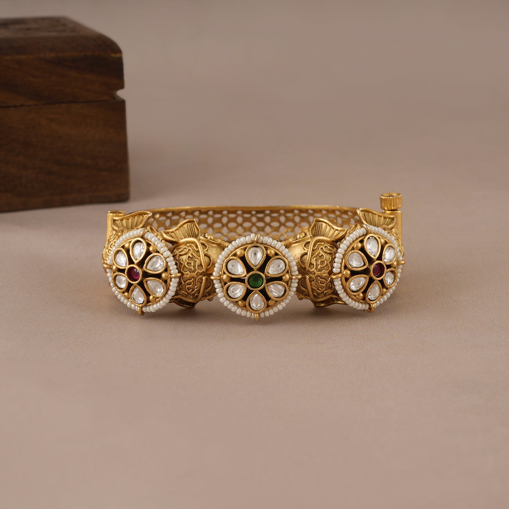 Stunning antique gold elephant inspired kundan kada