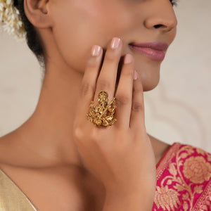 Stunning antique gold Ganesh Maharaj finger ring I Temple Jewellery
