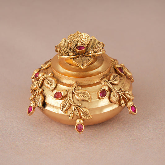 Stunning leaf gold plated sindoor box