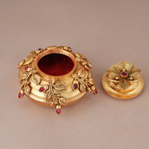 Stunning leaf gold plated sindoor box
