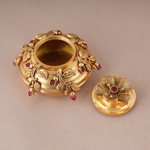 Stunning leaf gold plated sindoor box