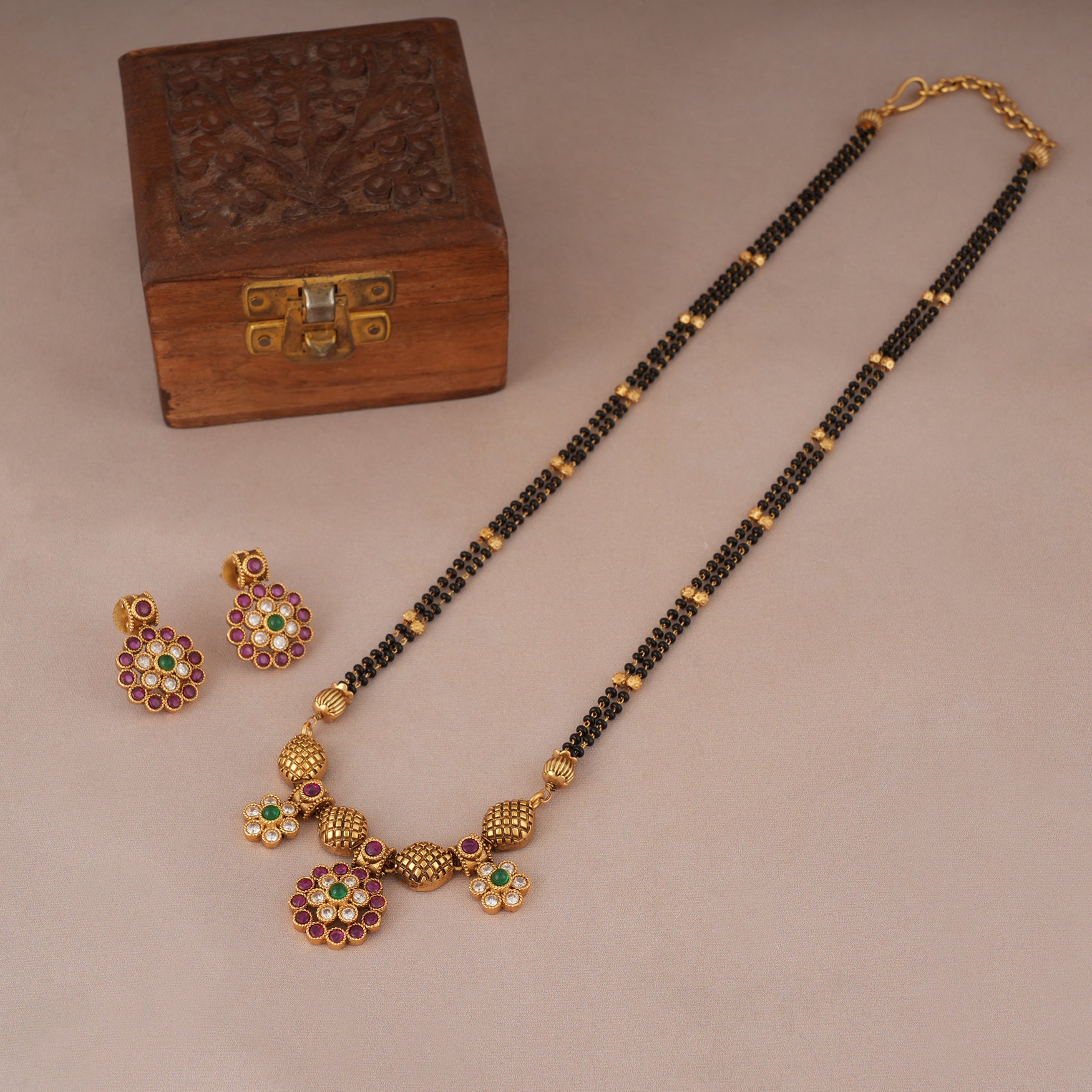 Long antique gold stone beautiful mangalsutra set