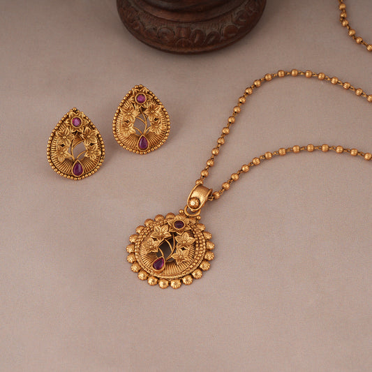 Cute antique gold plated floral ruby pendant set