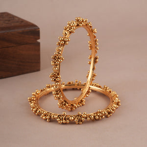 Cute elegant gold balls elegant bangle set