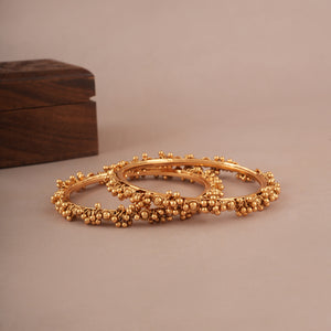 Cute elegant gold balls elegant bangle set