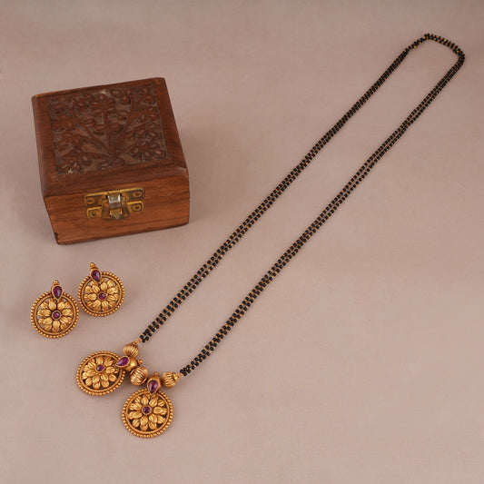 Stunning antqiue gold floral ruby long mangalsutra set