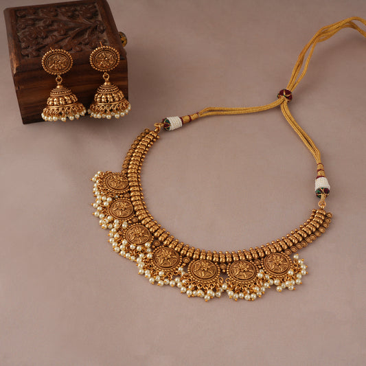 Stunning antique gold pearl drop choker set with earring