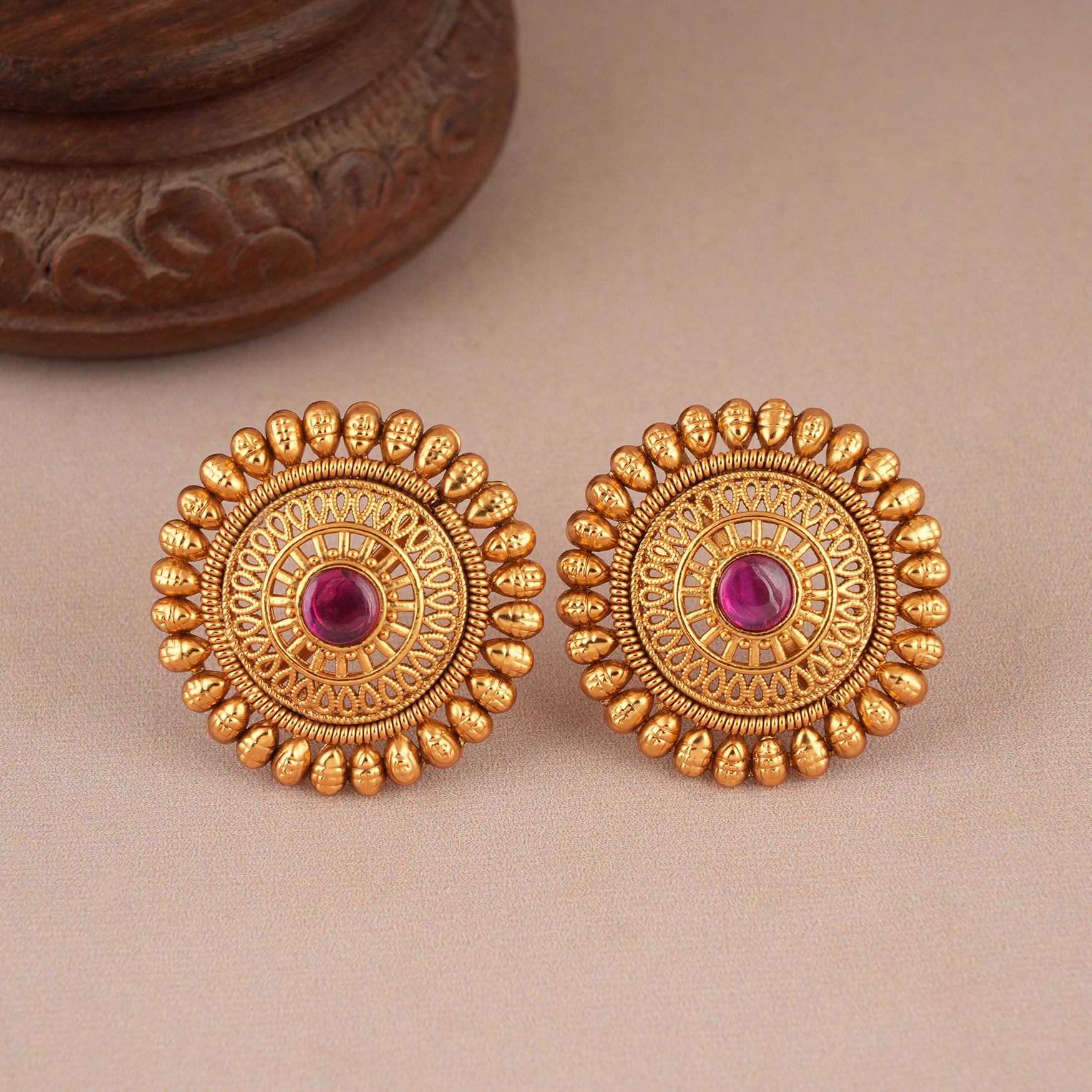 Round antique gold ruby floral stud earring