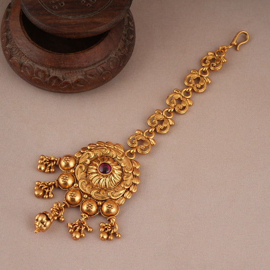 Stunning antique gold ruby stone maangtika