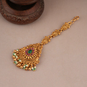 Cute stone antique gold pear shaped maangtika