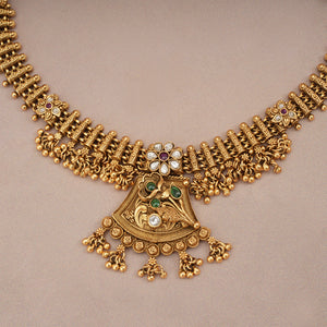 Stunning floral inspired antique gold necklace set