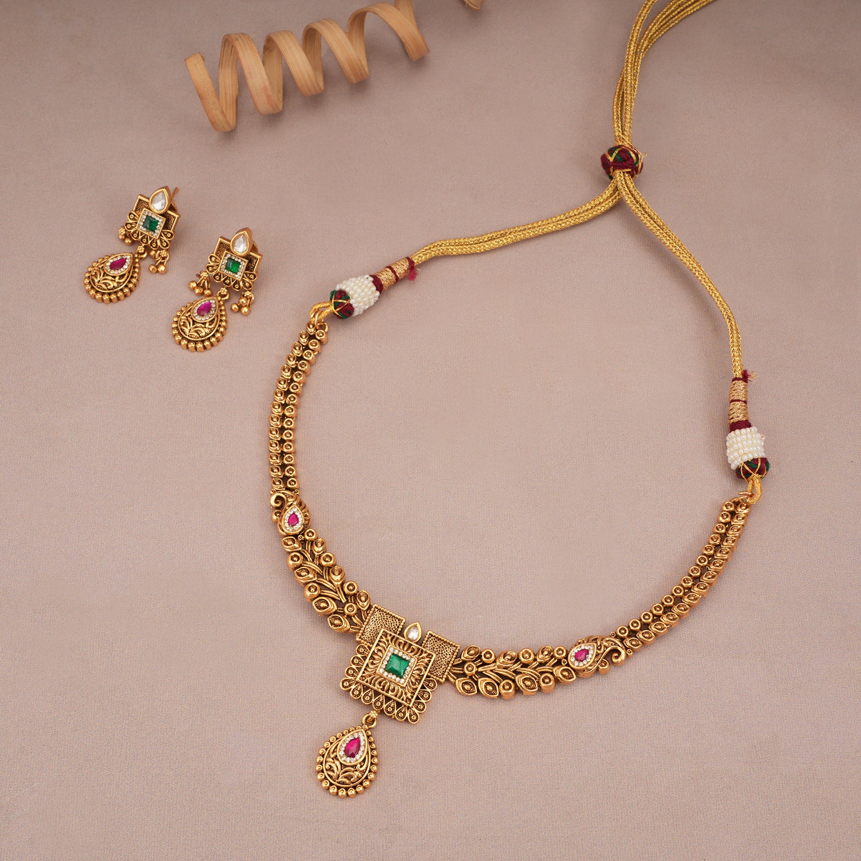 Stunning antique gold stone floral necklace set with earring