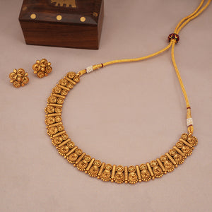 Beautiful antique gold intricate necklace set with stud earring