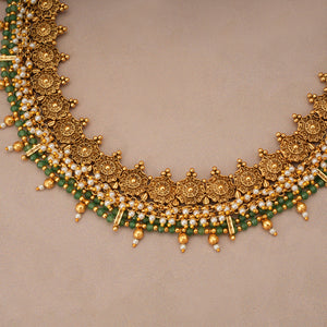 Amazing pearl floral antique gold green stone necklace set