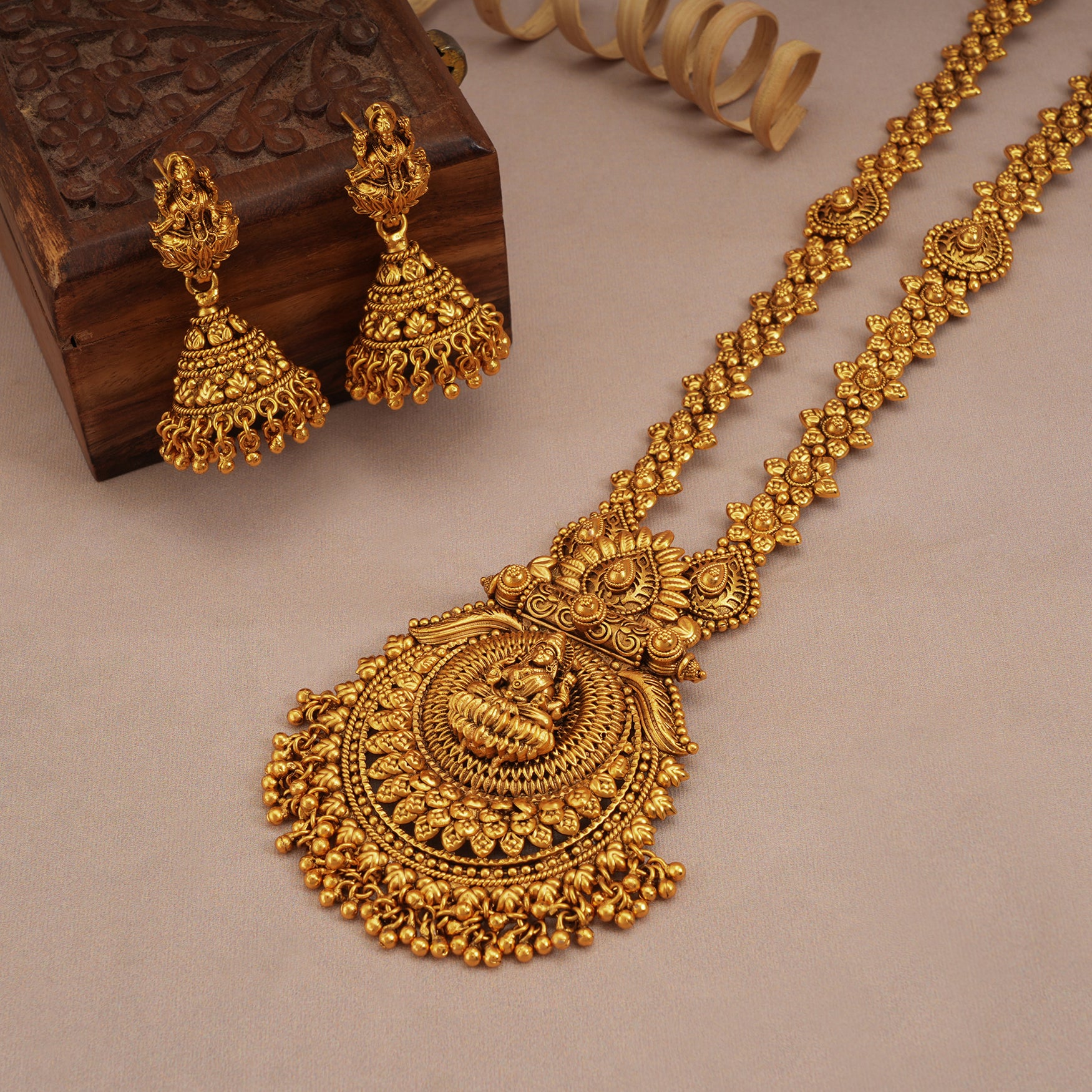 Long antique gold plain maa lakshmi necklace set with jhumka