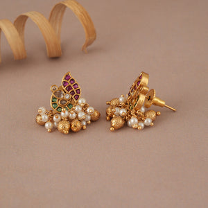 Stunning gold plated pearl peacock pendant set with earring
