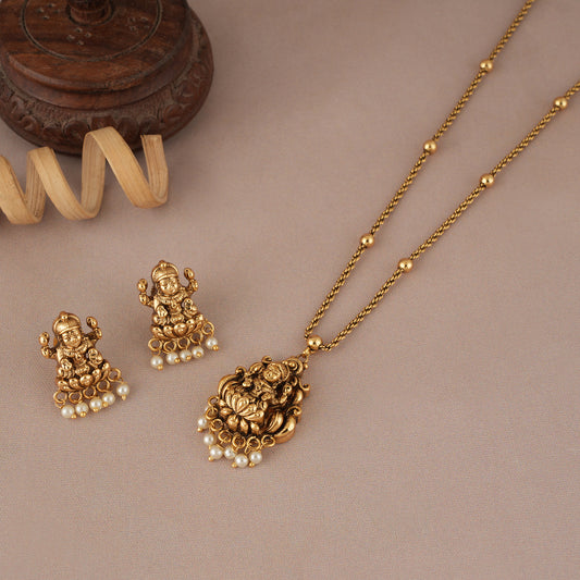 Stunning maa lakshmi antique gold pendant set with lakshmi earring