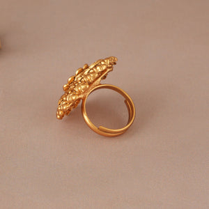 Stunning antique gold plated spiral ruby finger ring