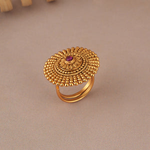 Cute spiral antique gold ruby stone finger ring