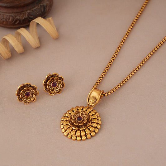 Antique gold floral layer stone pendant set with studs