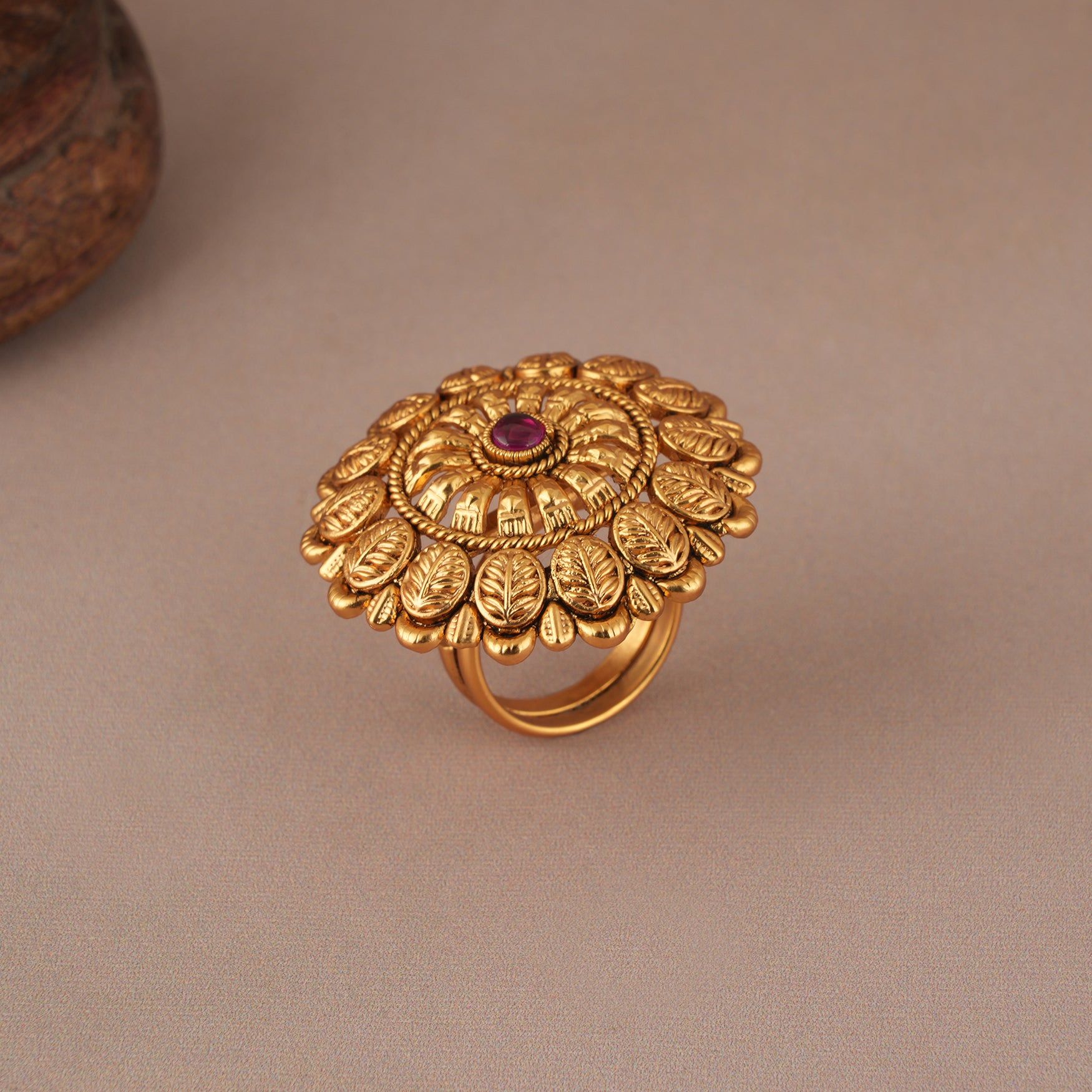 Antique gold ruby cocktail finger ring