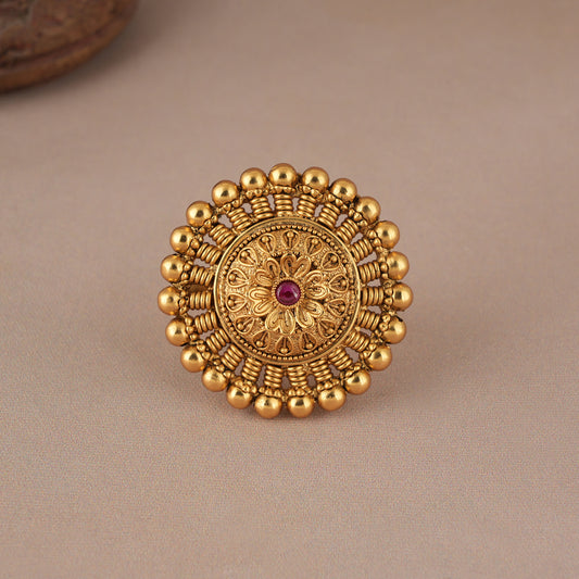 Beautiful antique gold plain finger ring