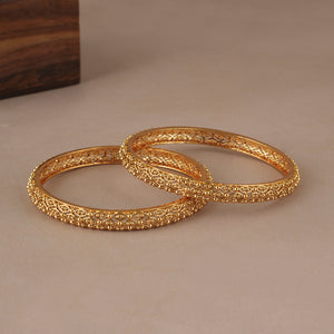 Cute sleek plain gold plated bangle set