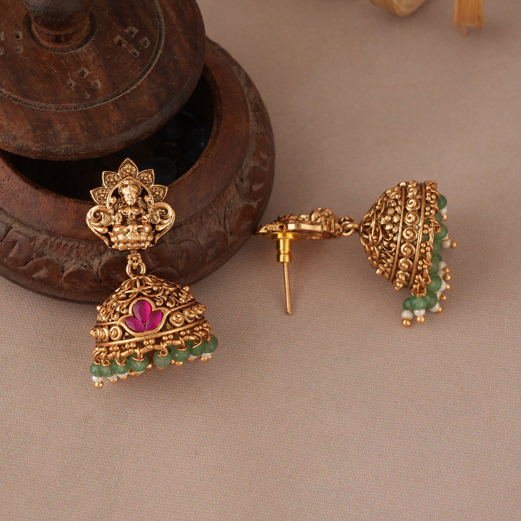 Gorgeous antique gold maa lakshmi necklace set