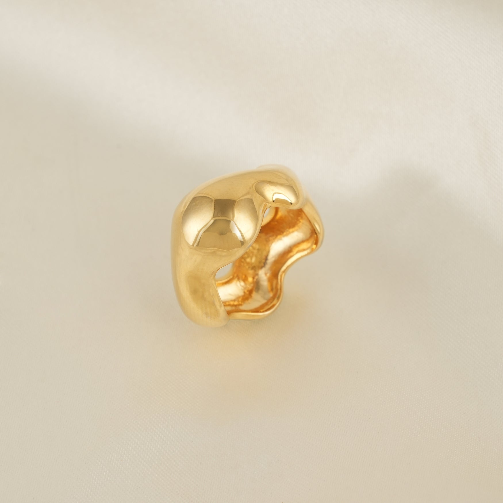 Cute gold plated spiral demi fine finger ring