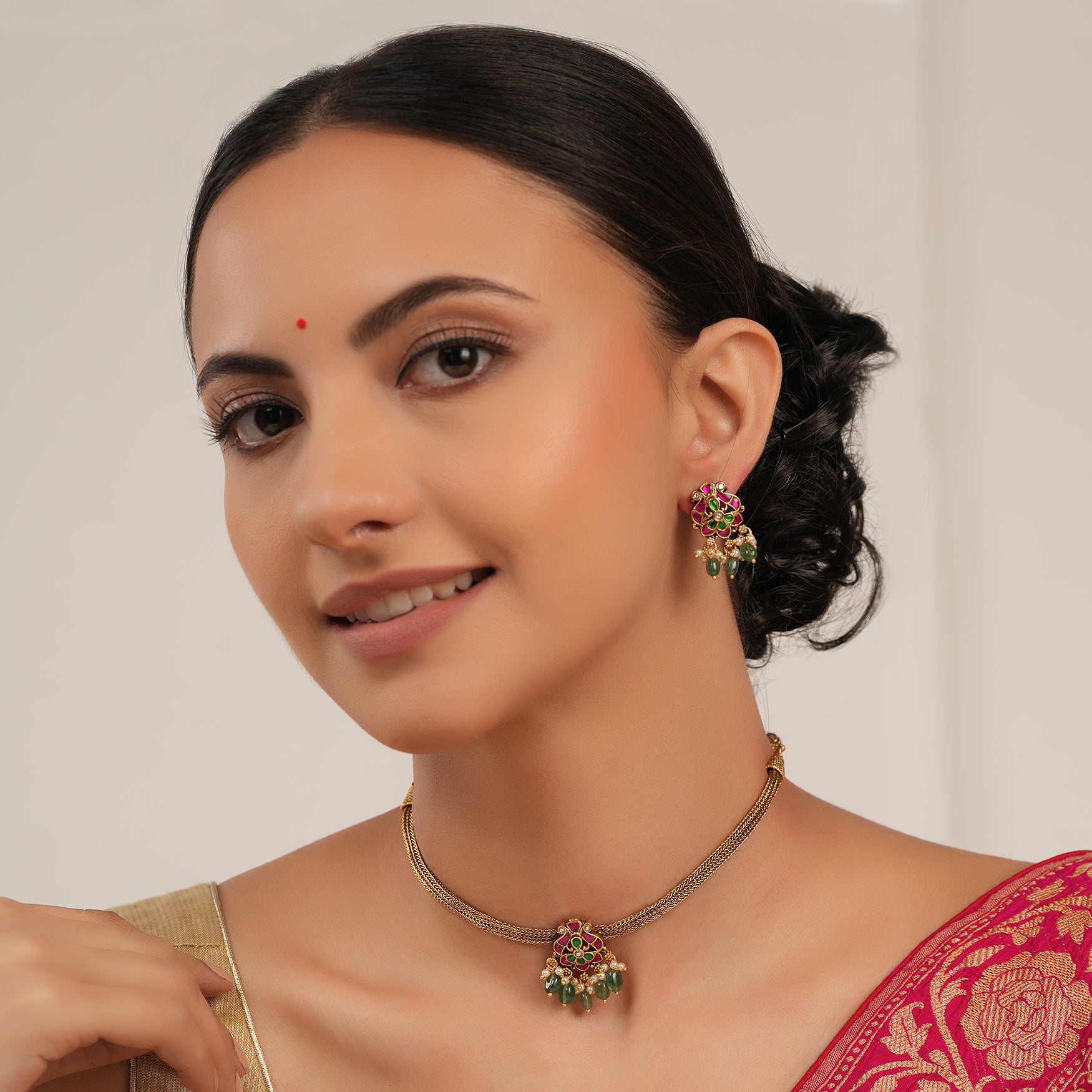 Cute antique gold multicolor stone choker necklace set