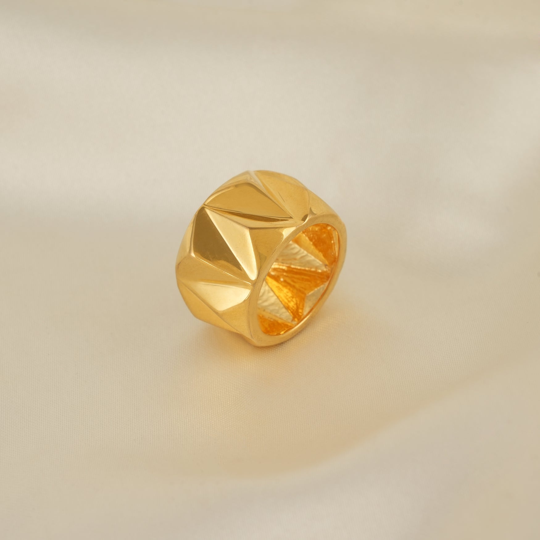 Stunning gold plated art deco demi fine finger ring