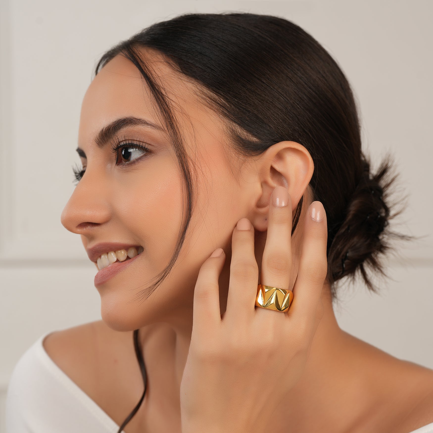 Stunning gold plated art deco demi fine finger ring
